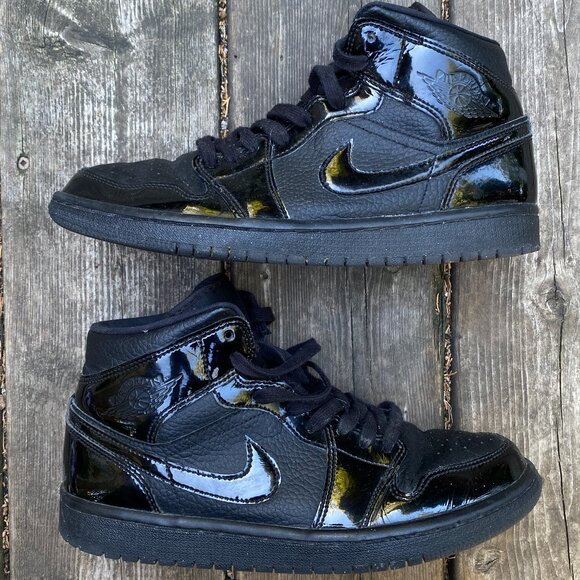 Nike Air Jordan 1 Mid Patent Triple Black Size 9 - Picture 1 of 9